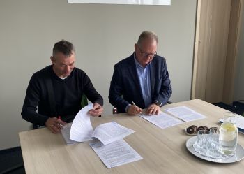 Miniaturka aktualności Umowa na nowy odwiert na ujęciu wody w Słubicach podpisana!